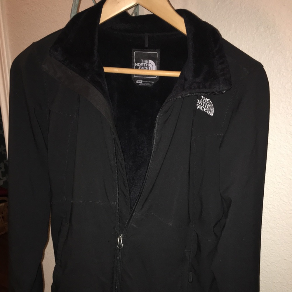 Women’s Medium North Face jacket